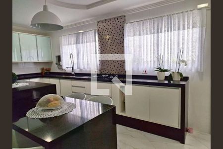 Casa à venda com 3 quartos, 280m² em Vila Albertina, São Paulo