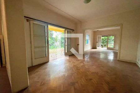 Casa à venda com 4 quartos, 254m² em Vila Nova Conceição, São Paulo