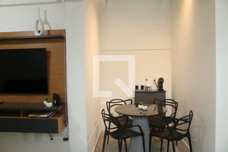 Sala de apartamento à venda com 2 quartos, 72m² em Perdizes, São Paulo