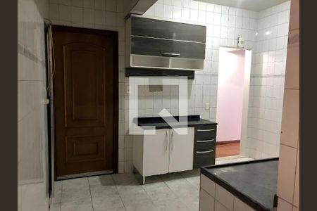 Cozinha de apartamento à venda com 3 quartos, 70m² em Carlos Prates, Belo Horizonte