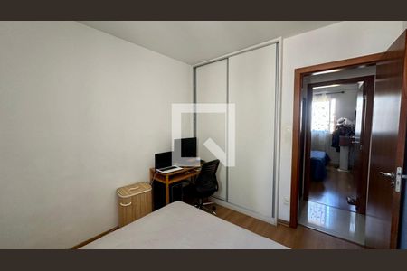 Quarto  de apartamento para alugar com 3 quartos, 190m² em Castelo, Belo Horizonte
