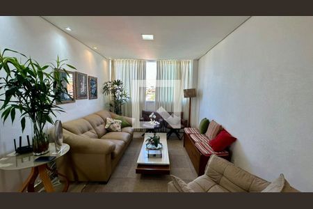 Sala  de apartamento para alugar com 3 quartos, 190m² em Castelo, Belo Horizonte