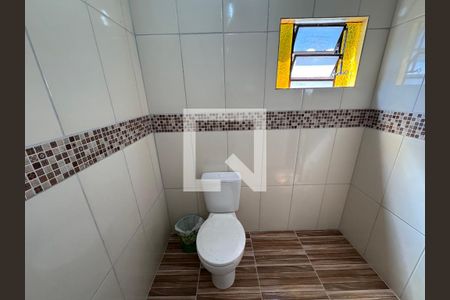 Banheiro de casa à venda com 2 quartos, 90m² em Santa Teresa, São Leopoldo