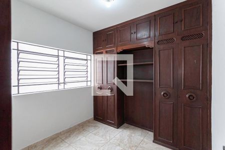 Quarto 1 de casa para alugar com 4 quartos, 460m² em Glória, Belo Horizonte