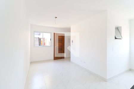 Sala/Cozinha de apartamento para alugar com 2 quartos, 45m² em Vila Mazzei, São Paulo