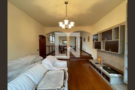 Sala de casa à venda com 4 quartos, 350m² em Jardim das Vertentes, São Paulo