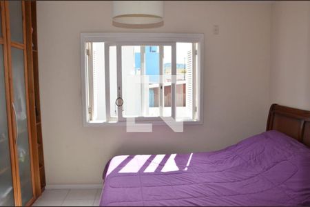 Quarto 1 de casa de condomínio para alugar com 2 quartos, 99m² em Tristeza, Porto Alegre