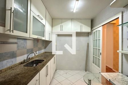 Cozinha de apartamento à venda com 3 quartos, 72m² em Copacabana, Rio de Janeiro