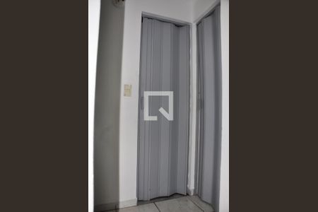  Corredor Quartos de apartamento para alugar com 2 quartos, 58m² em Jardim do Tiro, São Paulo