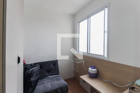 Quarto 2 de apartamento para alugar com 2 quartos, 34m² em Vila Carmosina, São Paulo