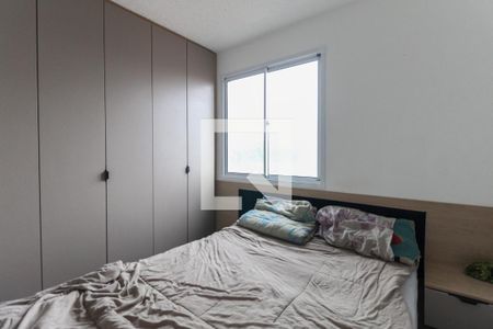 Quarto 1 de apartamento para alugar com 2 quartos, 34m² em Vila Carmosina, São Paulo