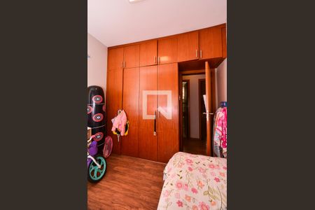 Quarto 1 de apartamento para alugar com 3 quartos, 75m² em Cruzeiro, Belo Horizonte