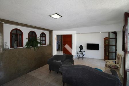 Sala de casa à venda com 4 quartos, 220m² em Vila Santa Maria, São Paulo