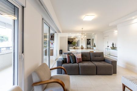 Apartamento à venda com 3 quartos, 153m² em Vila Romana, São Paulo