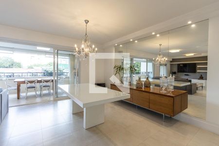 Apartamento à venda com 3 quartos, 153m² em Vila Romana, São Paulo