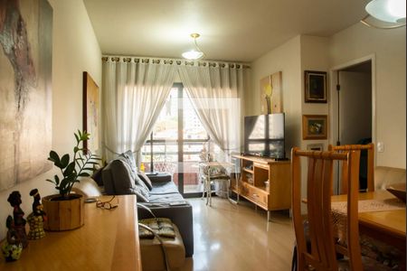 Sala de apartamento à venda com 3 quartos, 75m² em Chácara Inglesa, São Paulo