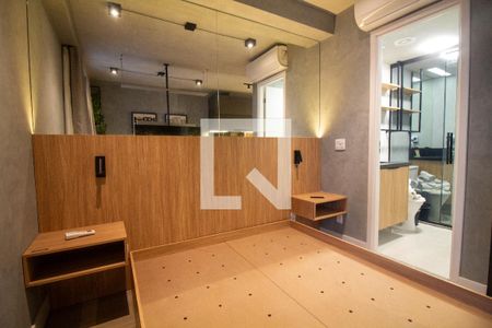 Sala / Quarto - Studio de kitnet/studio à venda com 1 quarto, 25m² em Jardim das Acacias, São Paulo