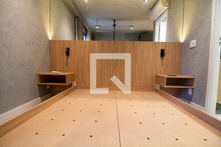 Sala / Quarto - Studio de kitnet/studio à venda com 1 quarto, 25m² em Jardim das Acacias, São Paulo