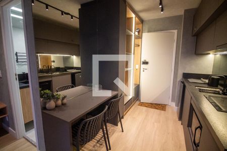 Cozinha de kitnet/studio à venda com 1 quarto, 25m² em Jardim das Acacias, São Paulo