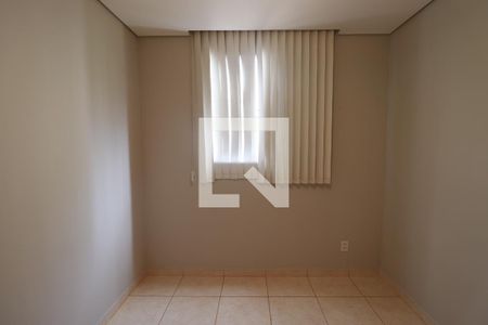 Quarto 2 de apartamento para alugar com 2 quartos, 48m² em Residencial Greenville, Ribeirão Preto