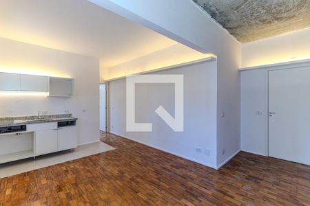 Sala/Cozinha de apartamento para alugar com 1 quarto, 40m² em República, São Paulo