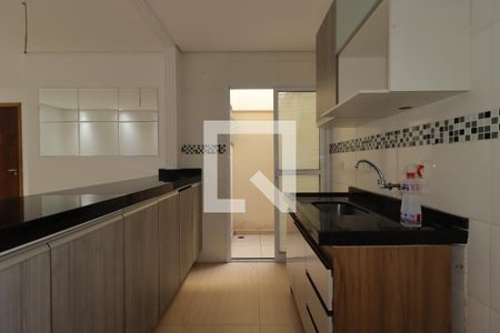 Cozinha de apartamento à venda com 2 quartos, 50m² em Jardim Ocara, Santo André