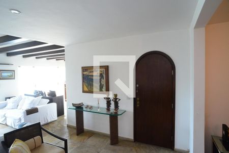 Sala de apartamento para alugar com 3 quartos, 350m² em Barra da Tijuca, Rio de Janeiro