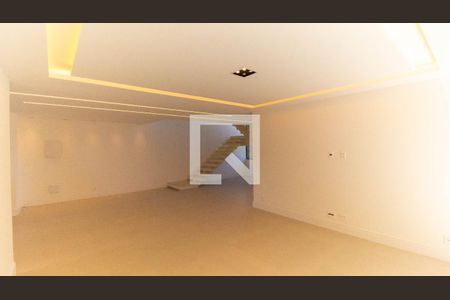 Casa de Condomínio à venda com 4 quartos, 390m² em Pendotiba, Niterói