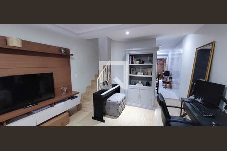 Sala de casa de condomínio para alugar com 2 quartos, 80m² em Campo da Venda, Itaquaquecetuba