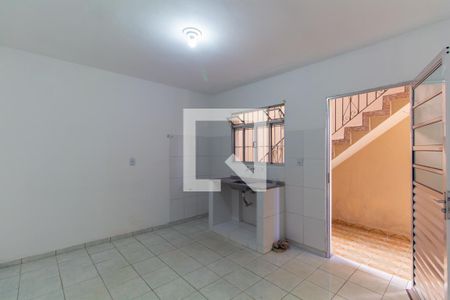 Cozinha de casa para alugar com 1 quarto, 33m² em Jardim Vila Formosa, São Paulo