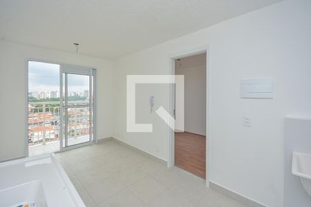 Sala/Cozinha de apartamento para alugar com 1 quarto, 26m² em Jardim Itacolomi, São Paulo