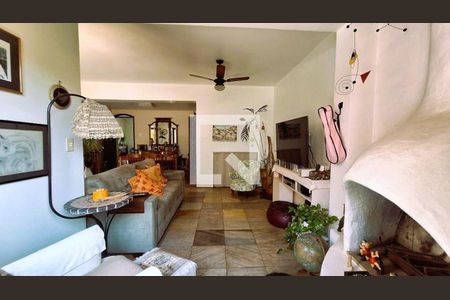 Casa à venda com 3 quartos, 180m² em Jardim Ampliacao, São Paulo