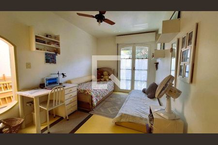 Casa à venda com 3 quartos, 180m² em Jardim Ampliacao, São Paulo