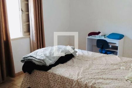 Casa à venda com 4 quartos, 115m² em Cidade Domitila, São Paulo