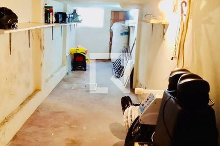 Casa à venda com 4 quartos, 115m² em Cidade Domitila, São Paulo