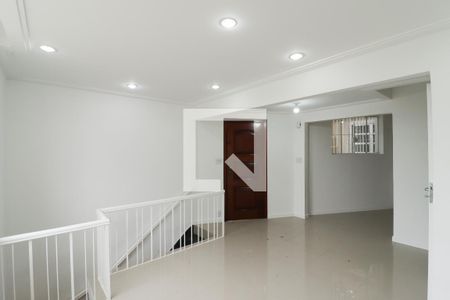 Sala de casa à venda com 3 quartos, 120m² em Parque Peruche, São Paulo