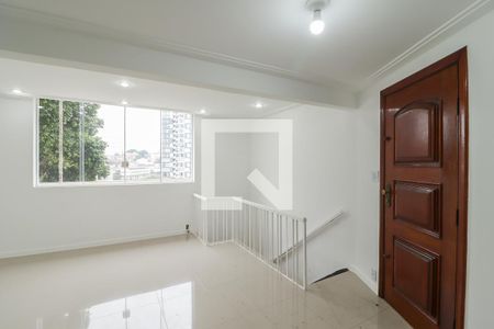Sala de casa à venda com 3 quartos, 120m² em Parque Peruche, São Paulo