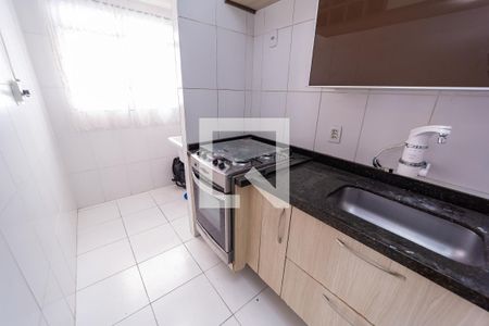 Cozinha de apartamento à venda com 2 quartos, 58m² em Jardim Três Marias, São Paulo