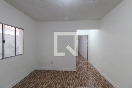 Sala de casa para alugar com 2 quartos, 75m² em Jardim Sapopemba, São Paulo