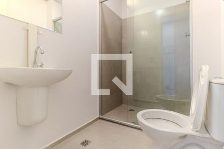 Banheiro de kitnet/studio para alugar com 1 quarto, 32m² em República, São Paulo