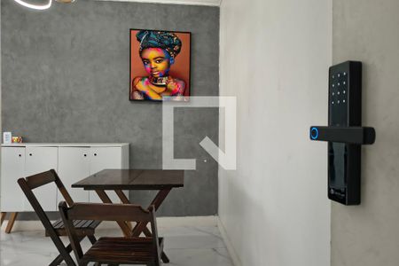 Sala de apartamento à venda com 2 quartos, 45m² em Gardênia Azul, Rio de Janeiro