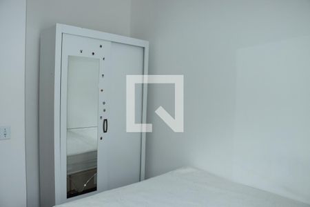 Quarto de apartamento para alugar com 2 quartos, 57m² em Vila Monte Serrat, Cotia