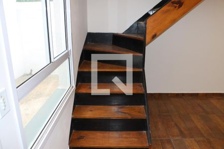 Corredor de apartamento para alugar com 2 quartos, 57m² em Vila Monte Serrat, Cotia