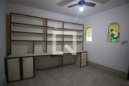 Suíte de casa para alugar com 3 quartos, 300m² em Engenho Velho de Brotas, Salvador
