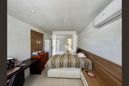 Suite 1 de casa de condomínio à venda com 5 quartos, 290m² em Recreio dos Bandeirantes, Rio de Janeiro