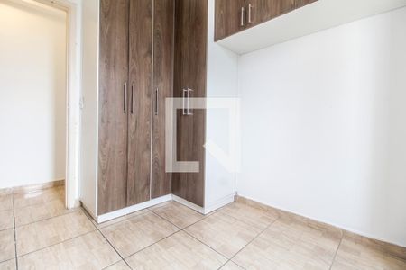 Quarto 1 de apartamento para alugar com 2 quartos, 44m² em Vila da Oportunidade, Carapicuíba