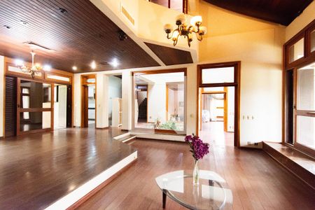 Sala de casa à venda com 4 quartos, 630m² em Jardim do Lago, Canoas