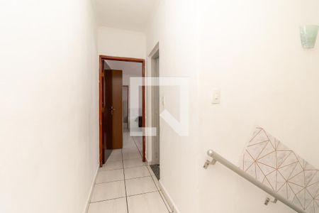 Corredor de casa à venda com 5 quartos, 200m² em Conj. Promorar Sapopemba, São Paulo
