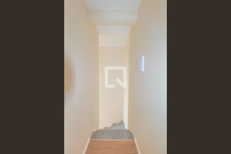 Banheiro Corredor de casa de condomínio à venda com 2 quartos, 89m² em Centro, Canoas