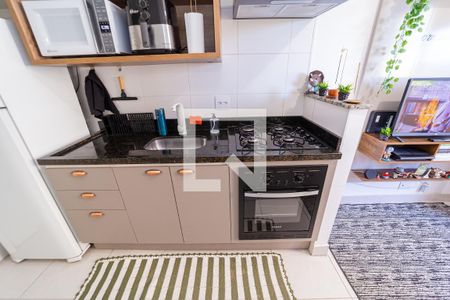 Sala/Cozinha de apartamento à venda com 1 quarto, 28m² em Vila Penteado, São Paulo